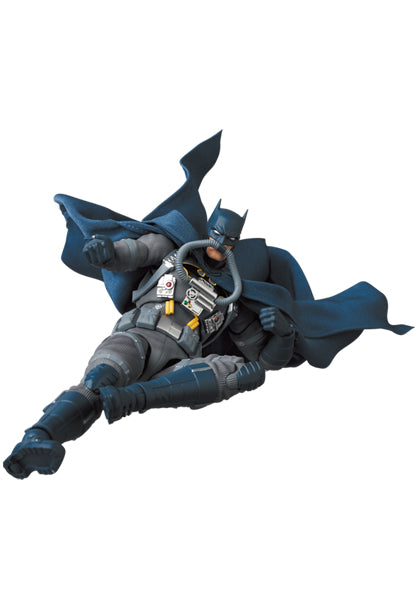 Batman: Hush MAFEX No.166 Batman (Stealth Jumper Ver.) - Omnime