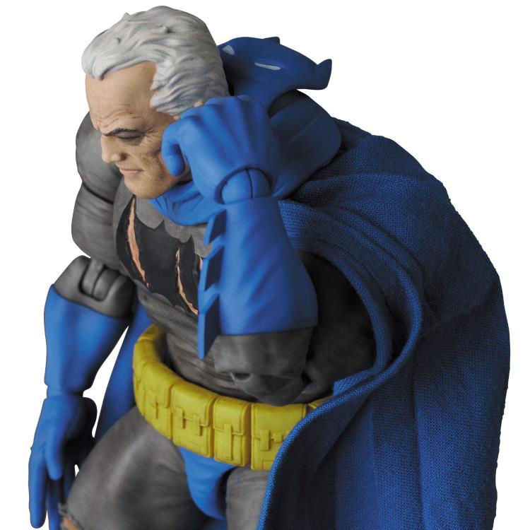 The Dark Knight Returns Triumphant - MAFEX No.119 Batman - Omnime